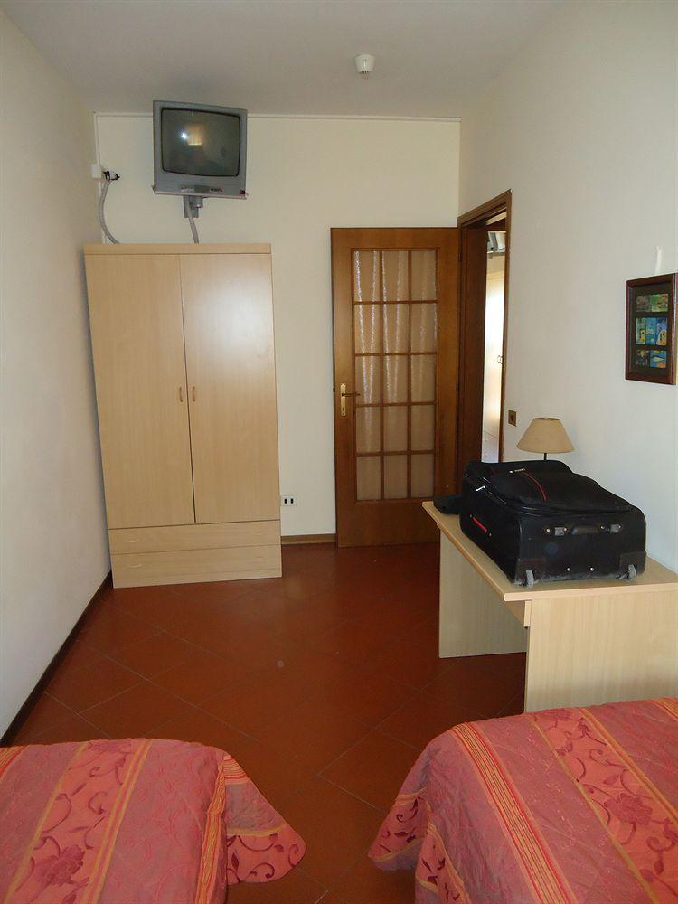 Garni Onda Hotell Torri Del Benaco Eksteriør bilde